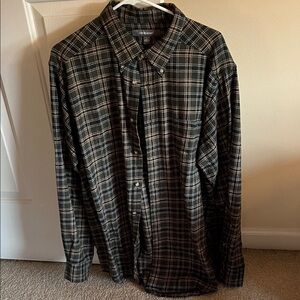 Croft & Barrow Men's Dark Plaid Button Down Shirt
